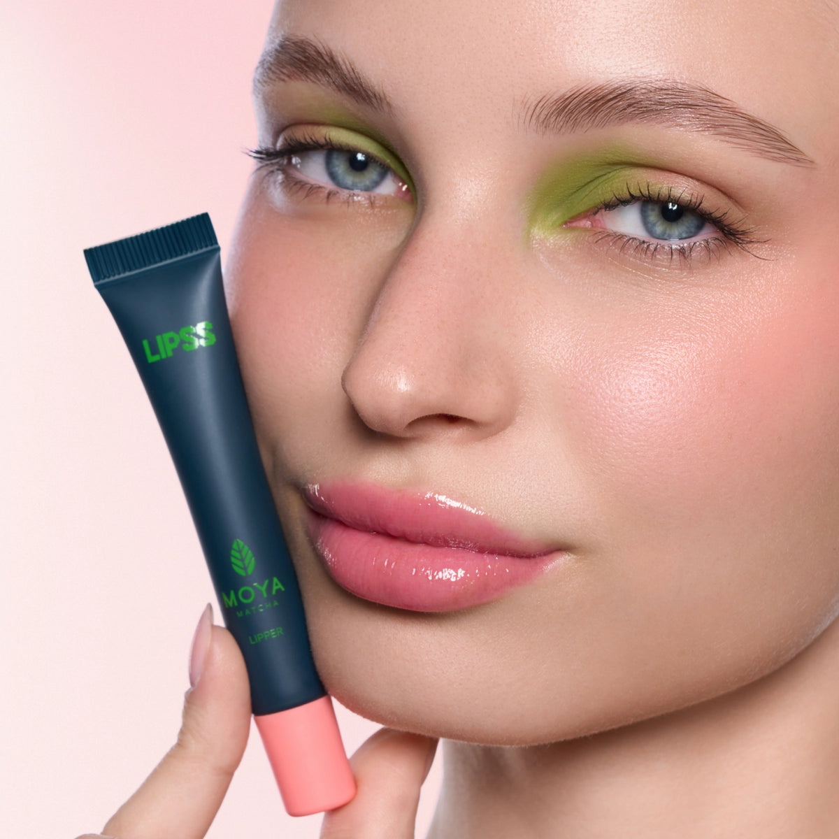 MATCHA STRAWBERRY LIPPER